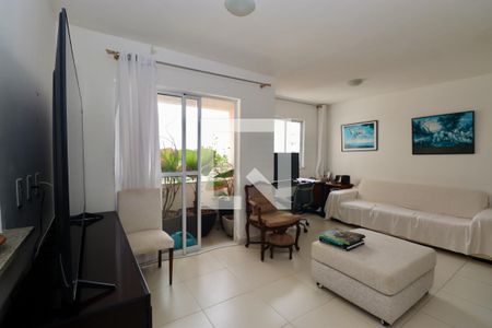 Sala de apartamento para alugar com 1 quarto, 56m² em Piatã, Salvador