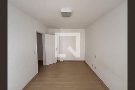 Quarto 2 de apartamento para alugar com 2 quartos, 84m² em Jardim Lindóia, Porto Alegre