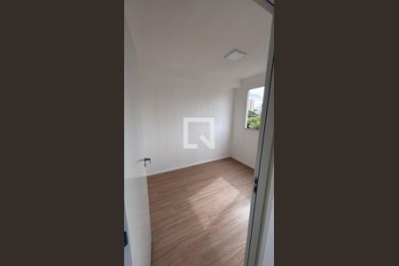 Quarto de apartamento para alugar com 2 quartos, 35m² em Quinta da Paineira, São Paulo