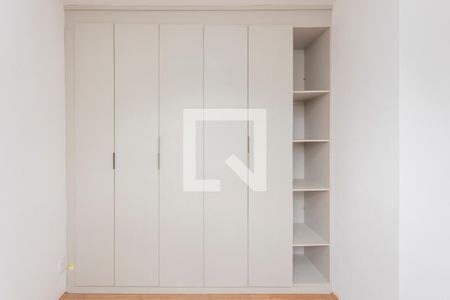 Quarto 2 de apartamento para alugar com 2 quartos, 32m² em Socorro, São Paulo