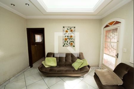 Casa à venda com 4 quartos, 360m² em Novo Eldorado, Contagem
