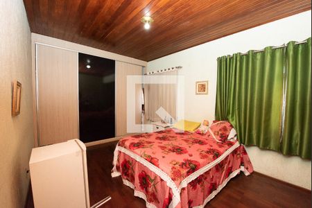 Casa à venda com 4 quartos, 360m² em Novo Eldorado, Contagem