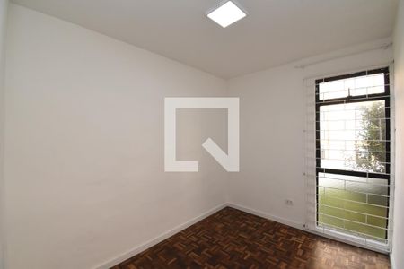 Quarto 2 de apartamento para alugar com 3 quartos, 57m² em Barreirinha, Curitiba