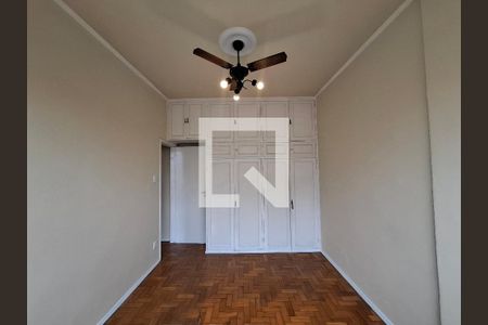 Quarto 1 de apartamento à venda com 2 quartos, 64m² em Laranjeiras, Rio de Janeiro