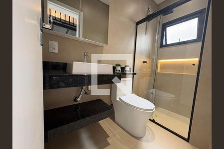 Banheiro de kitnet/studio para alugar com 1 quarto, 28m² em Forquilhinhas, São José