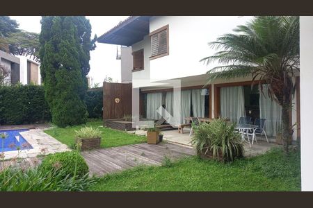 Casa à venda com 5 quartos, 798m² em Jardim Leonor, São Paulo