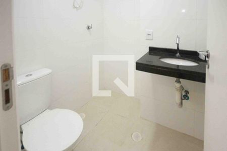 Banheiro de kitnet/studio para alugar com 1 quarto, 30m² em Chácara Califórnia, São Paulo