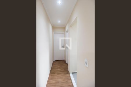 Corredor de apartamento para alugar com 2 quartos, 59m² em Vila Iracema, Barueri