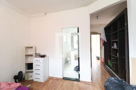 Casa para alugar com 3 quartos, 50m² em Vila Fidalgo, São Paulo