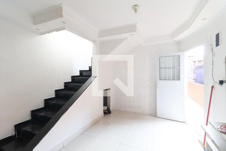 Casa para alugar com 3 quartos, 50m² em Vila Fidalgo, São Paulo