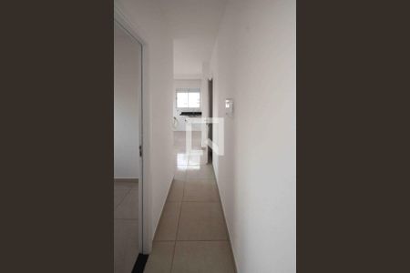 Corredor de apartamento para alugar com 2 quartos, 34m² em Chácara Califórnia, São Paulo