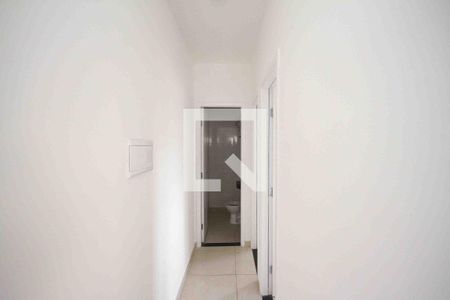 Corredor de apartamento para alugar com 2 quartos, 34m² em Chácara Califórnia, São Paulo