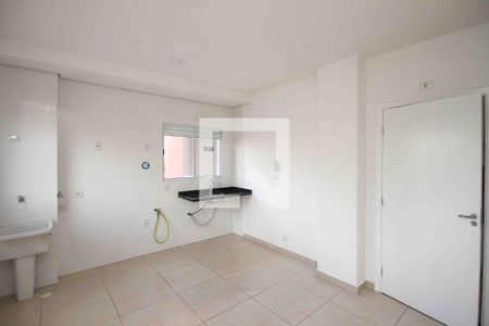 Sala e Cozinha de apartamento para alugar com 2 quartos, 34m² em Chácara Califórnia, São Paulo