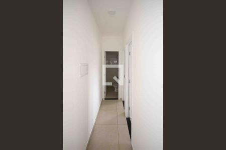 Corredor de apartamento para alugar com 2 quartos, 34m² em Chácara Califórnia, São Paulo