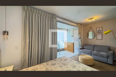 Quarto e Sala de kitnet/studio para alugar com 1 quarto, 38m² em Brooklin, São Paulo
