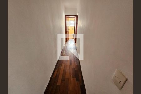 Corredor de casa à venda com 3 quartos, 130m² em Vila Maria Alta, São Paulo