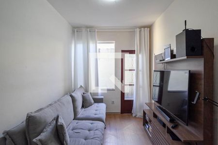 Sala de casa de condomínio à venda com 2 quartos, 58m² em Nacional, Contagem