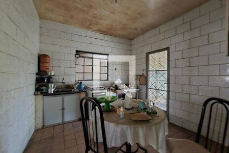 Casa à venda com 2 quartos, 64m² em Nacional, Contagem