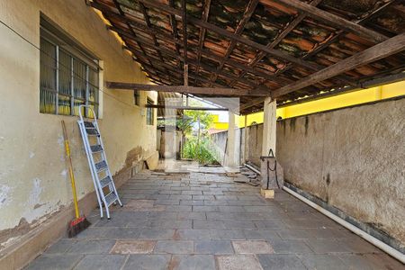 Casa à venda com 2 quartos, 64m² em Nacional, Contagem