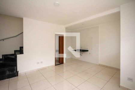 Casa à venda com 2 quartos, 68m² em Cidade Líder, São Paulo
