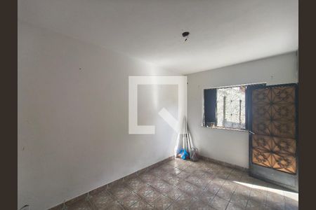 Sala de casa para alugar com 4 quartos, 100m² em Taquara, Rio de Janeiro