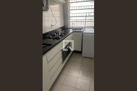 Cozinha de apartamento para alugar com 2 quartos, 52m² em Sarandi, Porto Alegre