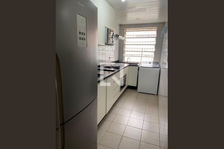 Cozinha de apartamento para alugar com 2 quartos, 52m² em Sarandi, Porto Alegre