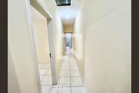 Corredor de casa para alugar com 4 quartos, 117m² em Vila Celeste, São Paulo