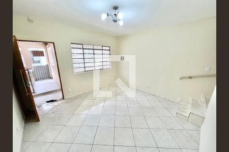 Sala de casa para alugar com 4 quartos, 117m² em Vila Celeste, São Paulo