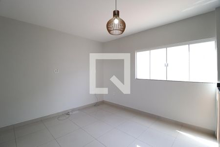 Sala de casa para alugar com 3 quartos, 140m² em Osvaldo Rezende, Uberlândia