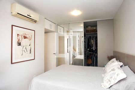 Quarto 1 de apartamento à venda com 2 quartos, 61m² em Santana, Porto Alegre