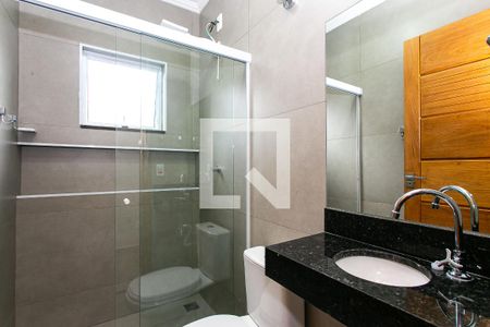Banheiro de apartamento para alugar com 1 quarto, 60m² em Parque Maria Luiza, São Paulo