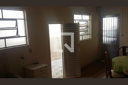 Casa à venda com 5 quartos, 182m² em Nova Gerti, São Caetano do Sul