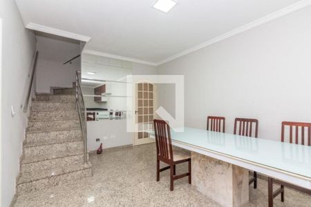 Casa à venda com 3 quartos, 207m² em Jardim Avelino, São Paulo