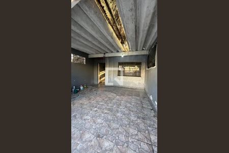 Casa à venda com 3 quartos, 773m² em Vila Scarpelli, Santo André