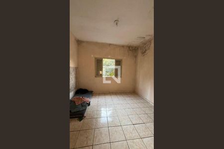 Casa à venda com 3 quartos, 773m² em Vila Scarpelli, Santo André