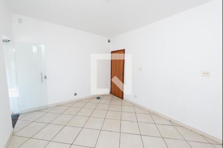Casa para alugar com 4 quartos, 200m² em Bairro da Glória, Contagem