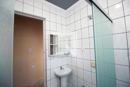Banheiro de casa à venda com 1 quarto, 185m² em Condomínio Maracanã, Santo André