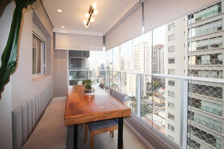 Varanda de apartamento à venda com 2 quartos, 70m² em Jardim das Acacias, São Paulo