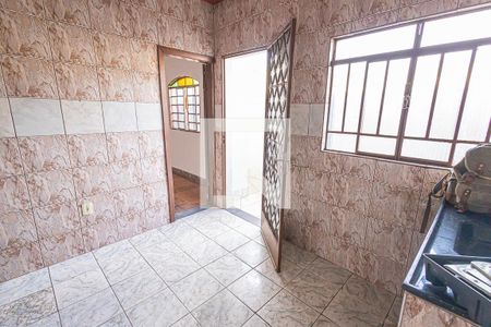 cozinha de apartamento para alugar com 1 quarto, 35m² em Céu Azul, Belo Horizonte