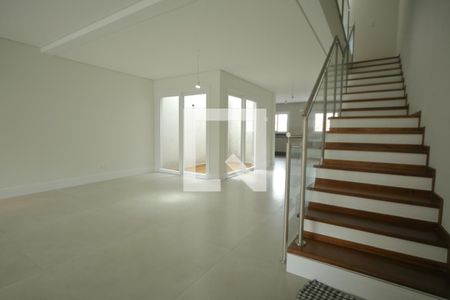 Sala de casa à venda com 3 quartos, 250m² em Nova Petrópolis, São Bernardo do Campo