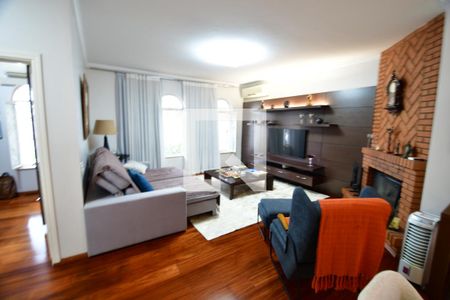 Sala de casa à venda com 3 quartos, 229m² em Cidade Universitária, Campinas