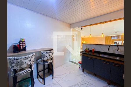 Cozinha de casa para alugar com 2 quartos, 130m² em Tremembé, São Paulo