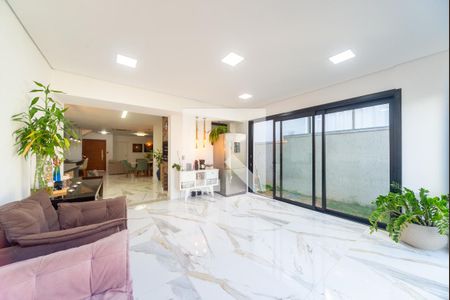Sala de casa de condomínio para alugar com 5 quartos, 300m² em Sítio São José, Viamão