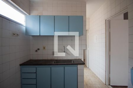 Cozinha de apartamento à venda com 3 quartos, 75m² em Santa Monica, Belo Horizonte