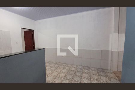 Sala de casa para alugar com 1 quarto, 42m² em Jardim Luciana, Itaquaquecetuba