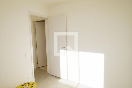 Quarto 1 de apartamento para alugar com 2 quartos, 43m² em Santa Cruz, Rio de Janeiro