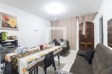 Sala - Cozinha de casa para alugar com 2 quartos, 70m² em Jardim Nélia, São Paulo