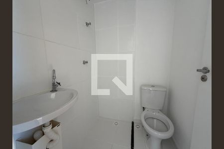 Banheiro de kitnet/studio para alugar com 1 quarto, 19m² em Vila das Belezas, São Paulo