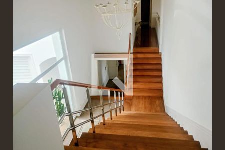 Casa à venda com 5 quartos, 1200m² em Vila Tramontano, São Paulo